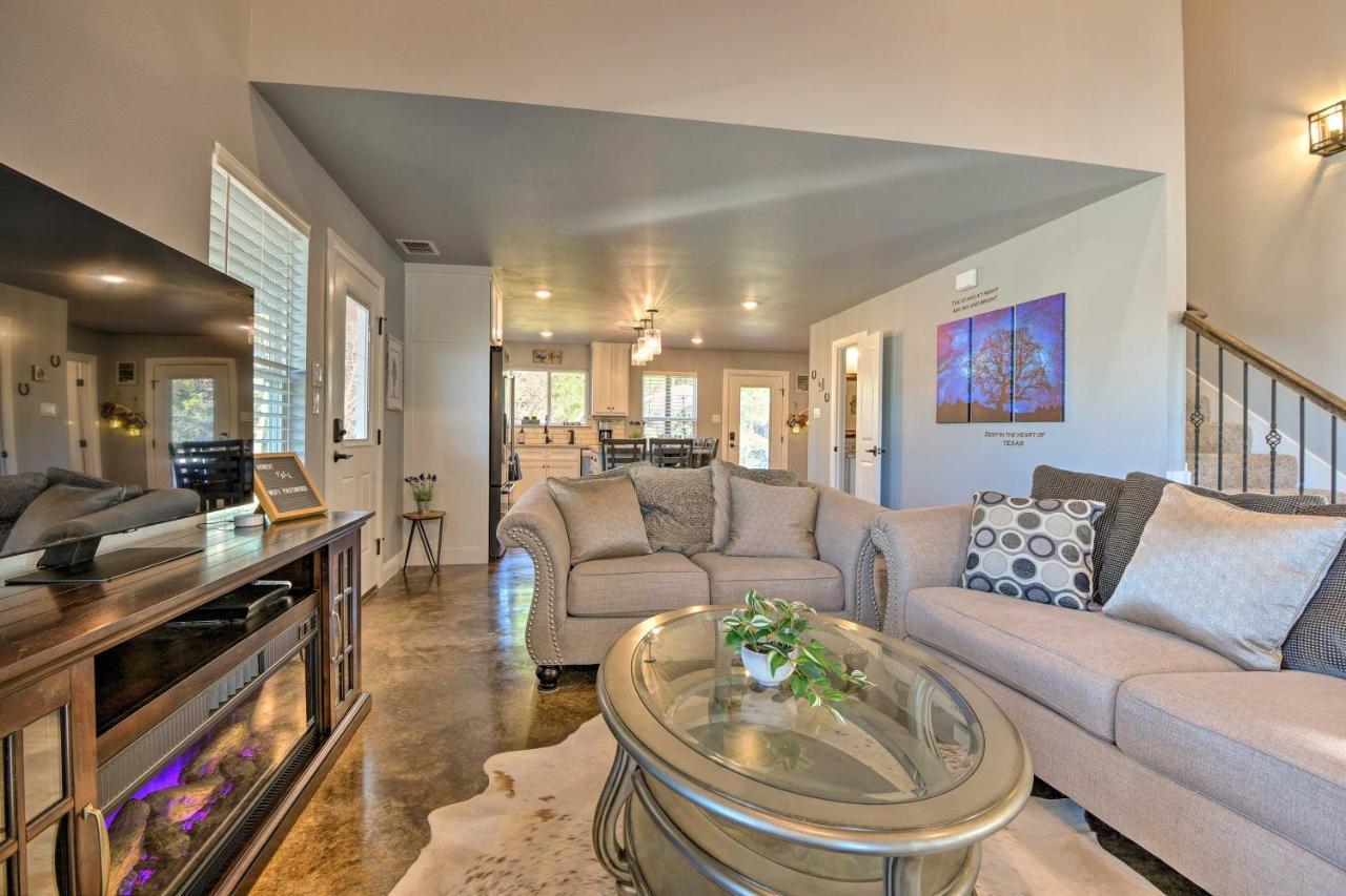 Granbury Home With Hot Tub And Furnished Patio! Exteriör bild