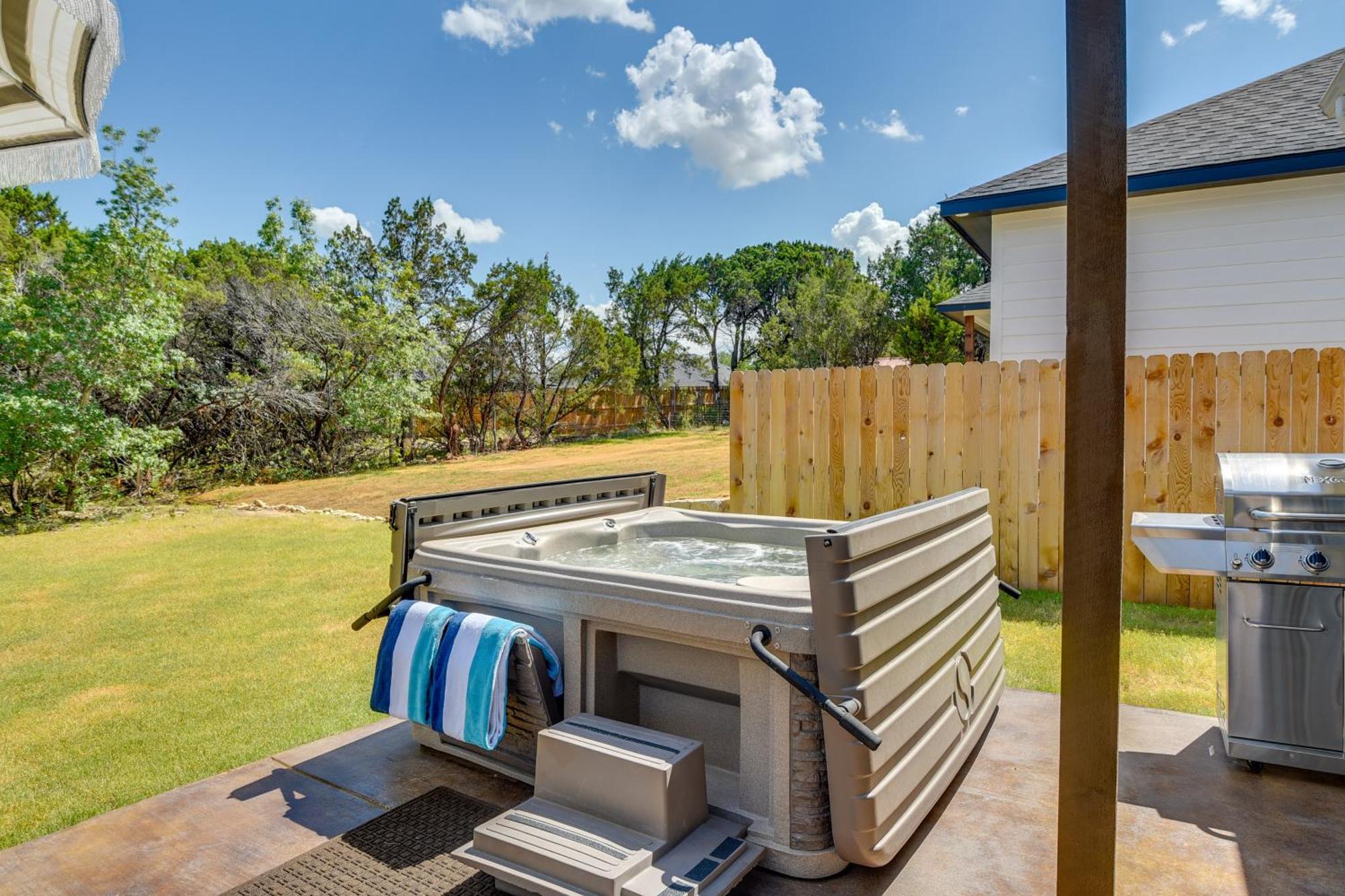 Granbury Home With Hot Tub And Furnished Patio! Exteriör bild