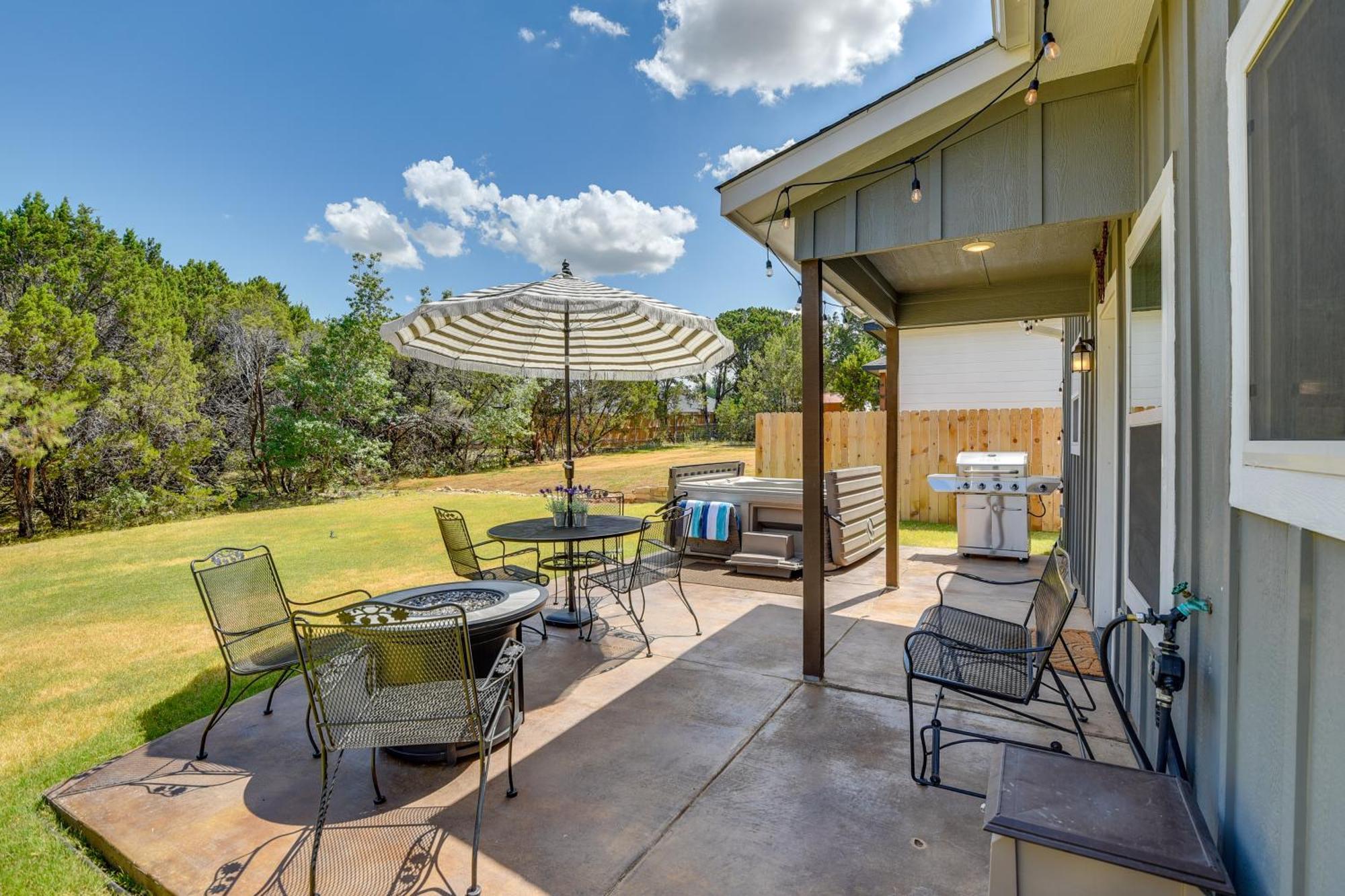 Granbury Home With Hot Tub And Furnished Patio! Exteriör bild