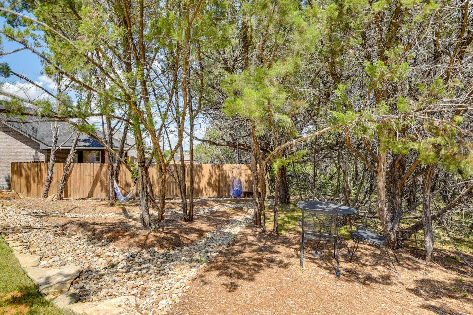 Granbury Home With Hot Tub And Furnished Patio! Exteriör bild